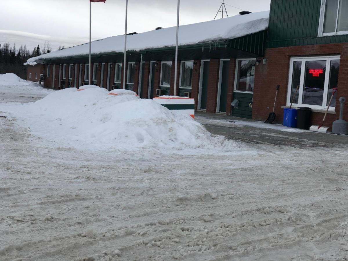 Chimo Motel Cochrane Exteriér fotografie