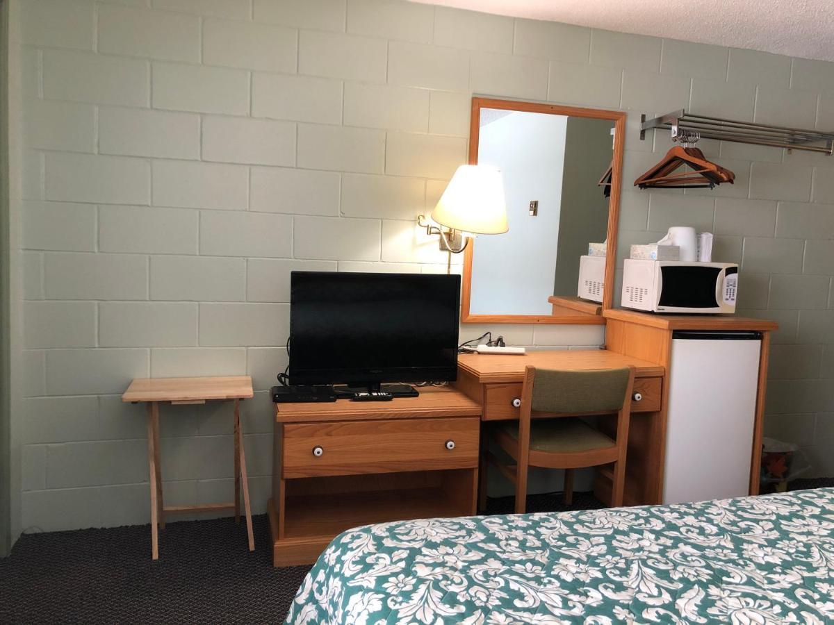 Chimo Motel Cochrane Exteriér fotografie